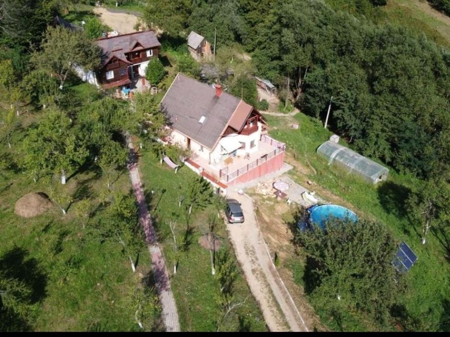 Villa Casa Colt De Rai à Brezoi Extérieur photo